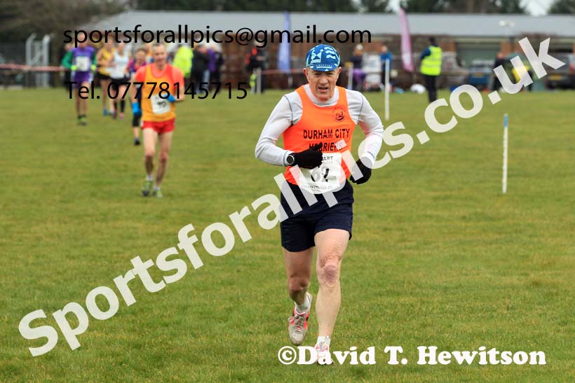 Womens 35+ and Mens 65+ 2023 NEMAA Cross Country, Croft Circuit, North Yorkshire. Photo: David T. Hewitson/Sports for All Pics